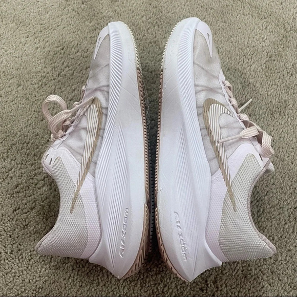 Nike Air Zoom Winflo 8 Color Violet Running Shoes Womens Size 8 - Picture 7 of 13
